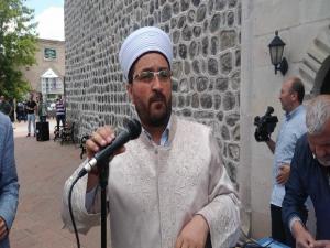 Muhammed Mursi için gıyabi cenaze namazı kılındı 