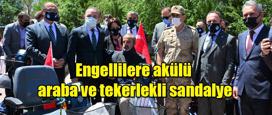 Engellilere Akülü Araba ve Tekerlekli Sandalye 