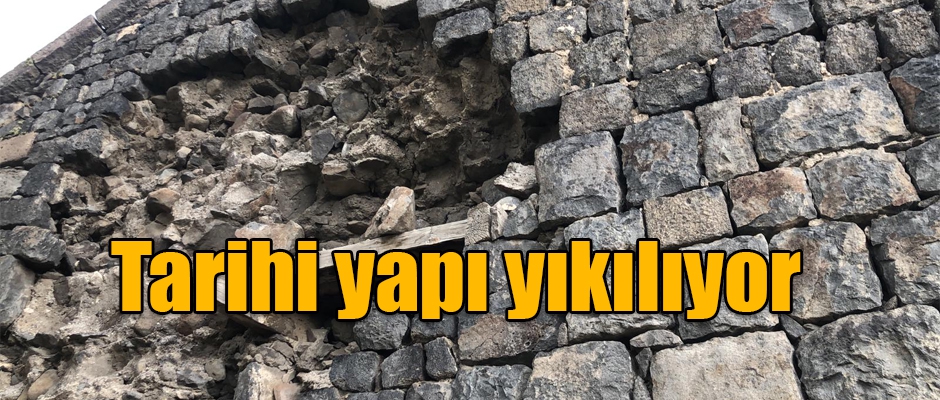 Kars'ta Tarihi Yapı Yıkılıyor!