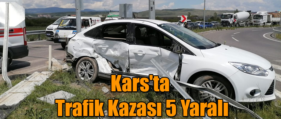 Kars'ta Trafik Kazası 5 Yaralı